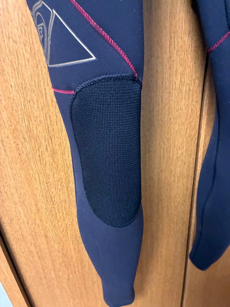 【美品】ROXY ウエットスーツ 3mm