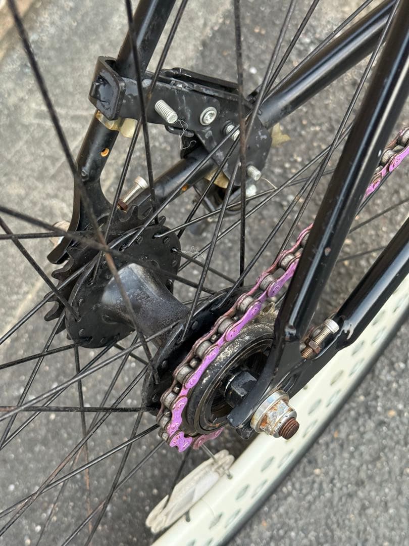 カスタム ピストバイク ドリルドエアロリム × ホワイトウォールタイヤ 自転車