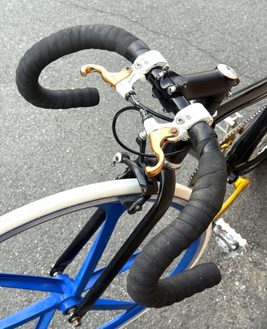 カスタム ピストバイク ドリルドエアロリム × ホワイトウォールタイヤ 自転車