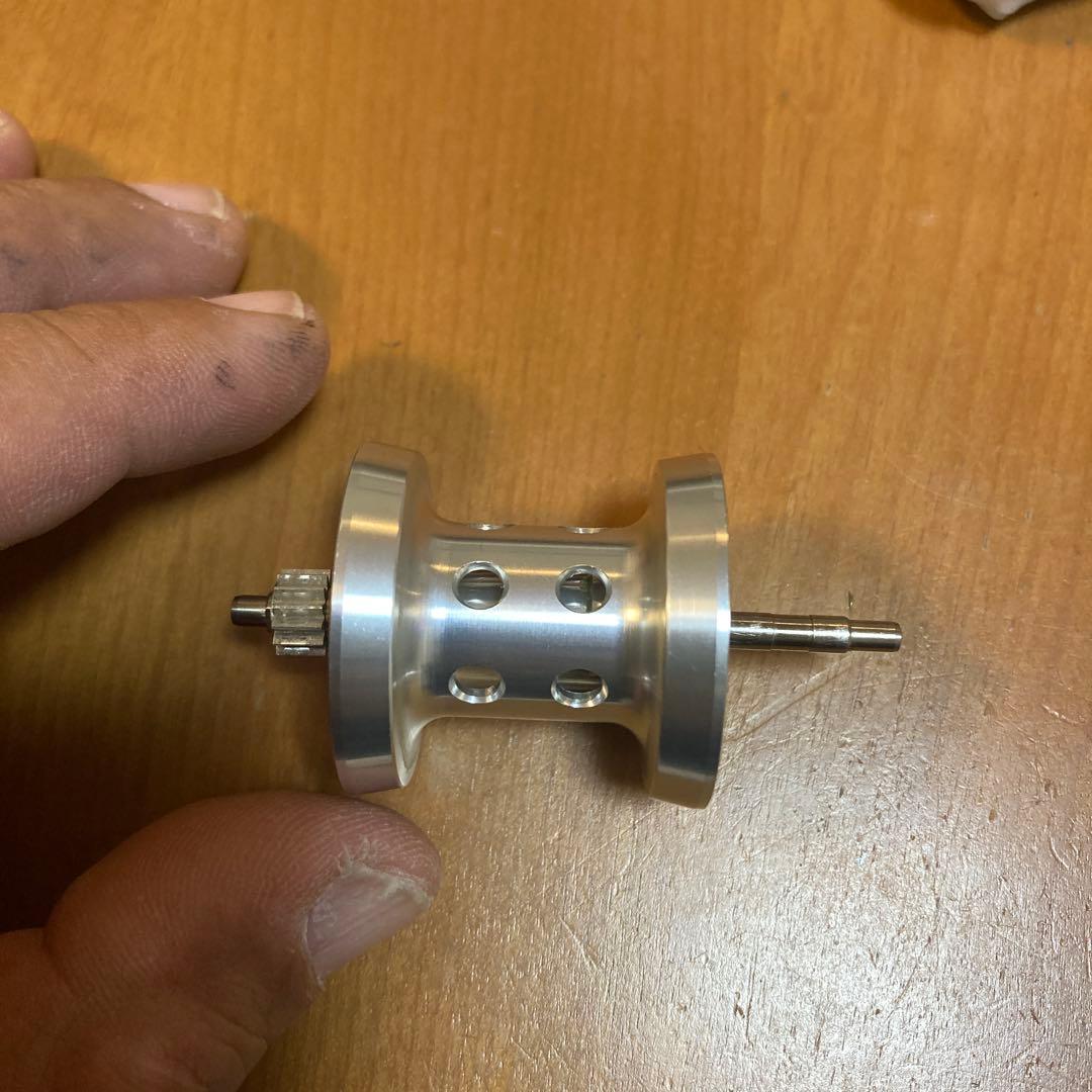 モラムsx1601cベイトリール シルバー/アベイルスプール