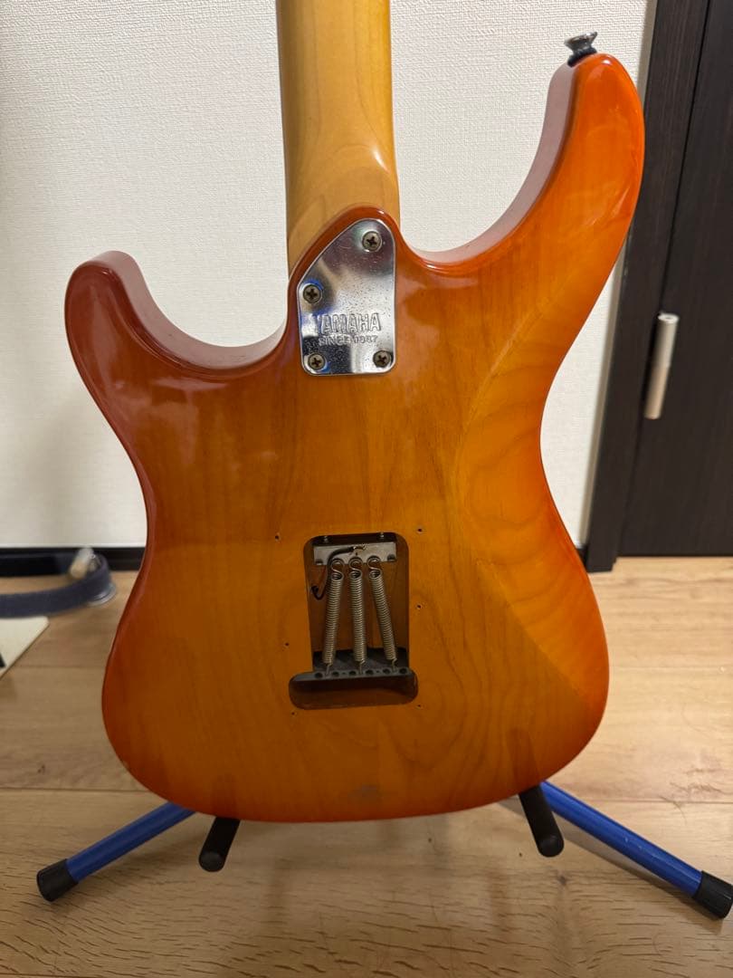 ギター Yamaha YGS 112P