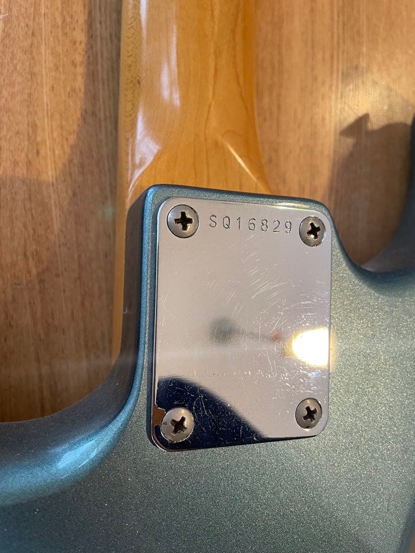 Squier by Fender SQシリアル　ストラトキャスター