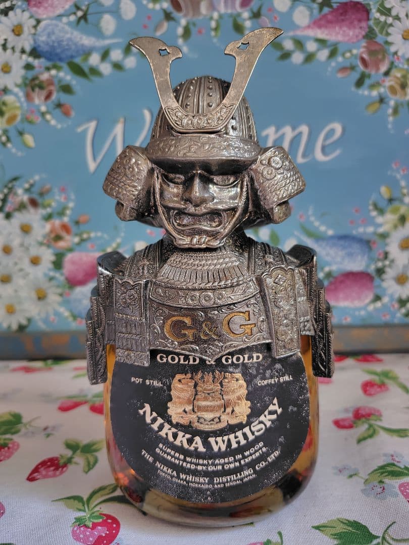 貴重 金属製　 NIKKA WHISKY ニッカウヰスキー　鎧 兜 侍 将軍
