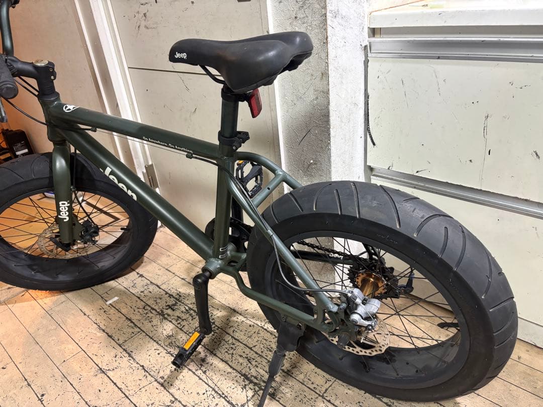 Jeep ジープのミニベロファットバイク　オリーブグリーン