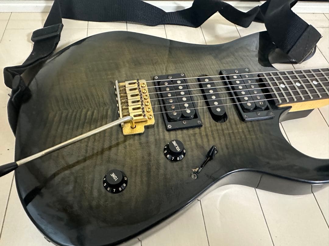 チャッティングバード　エレキギター