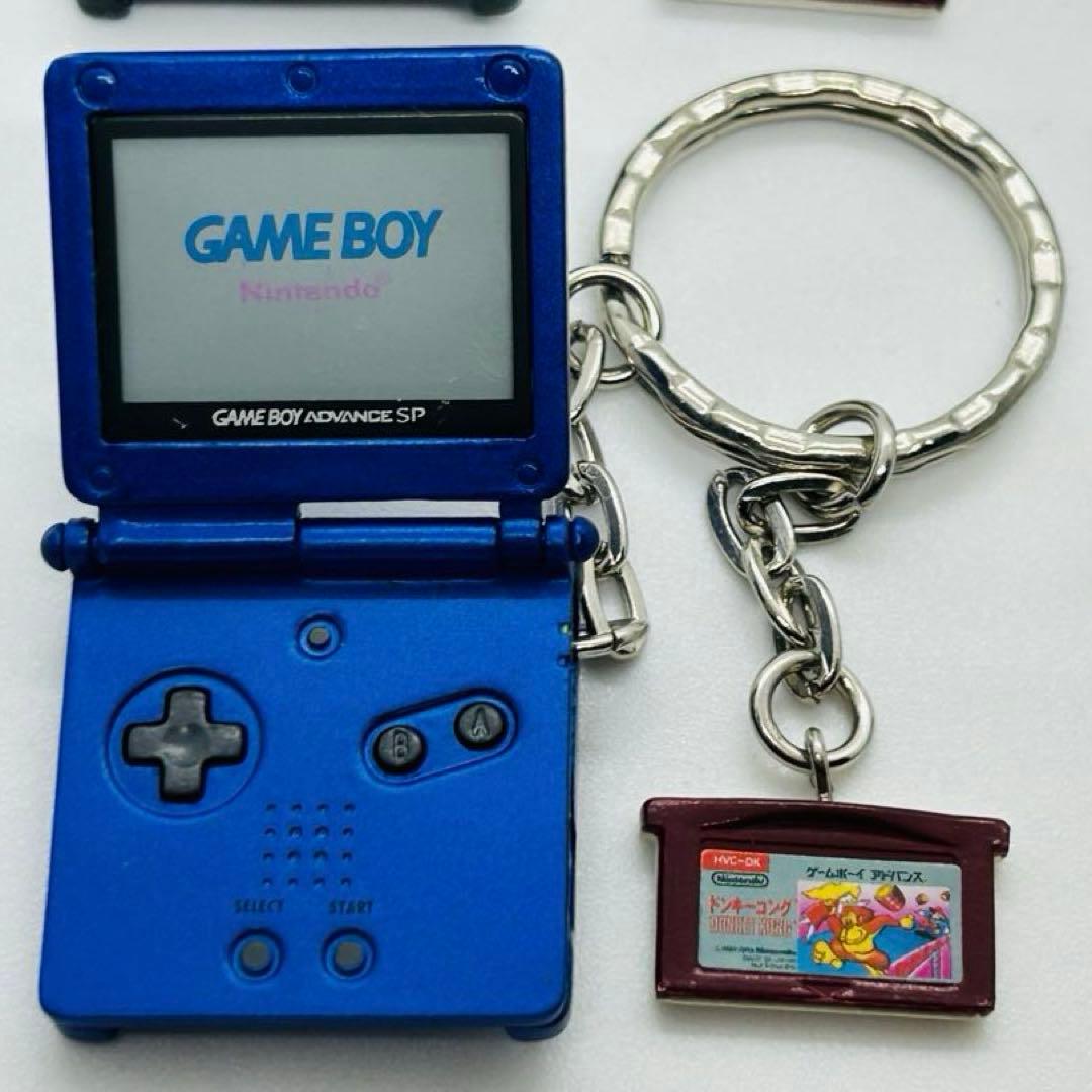 n*♪様 ゲームボーイアドバンスSP 4個セット キーホルダー カセットイン タ