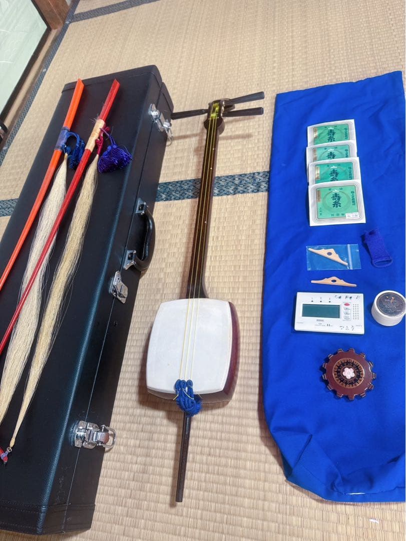 胡弓とアクセサリーセット