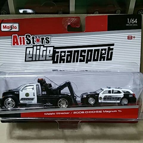 1/64 マイスト レッカー車 DODGE Magnum