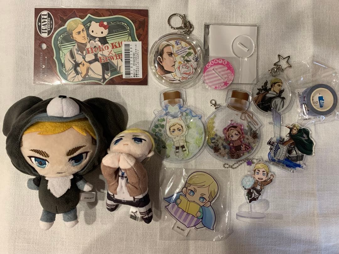 進撃の巨人　エルヴィン　グッズセット