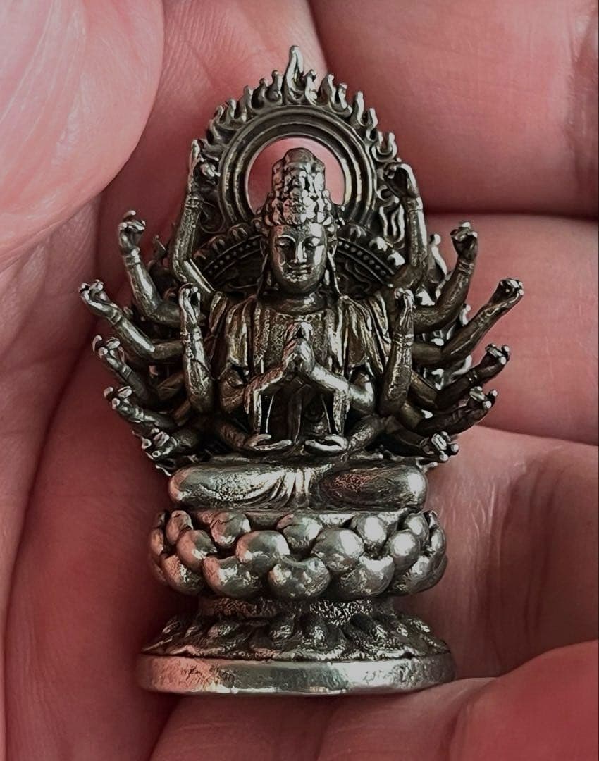 仏教美術 白銅 小型 細密細工 千手観音像 仏像 H4.5㎝