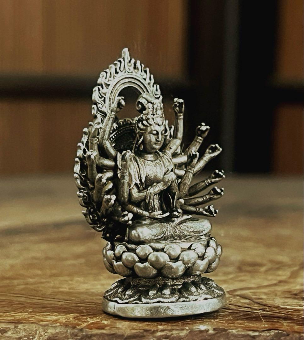 仏教美術 白銅 小型 細密細工 千手観音像 仏像 H4.5㎝