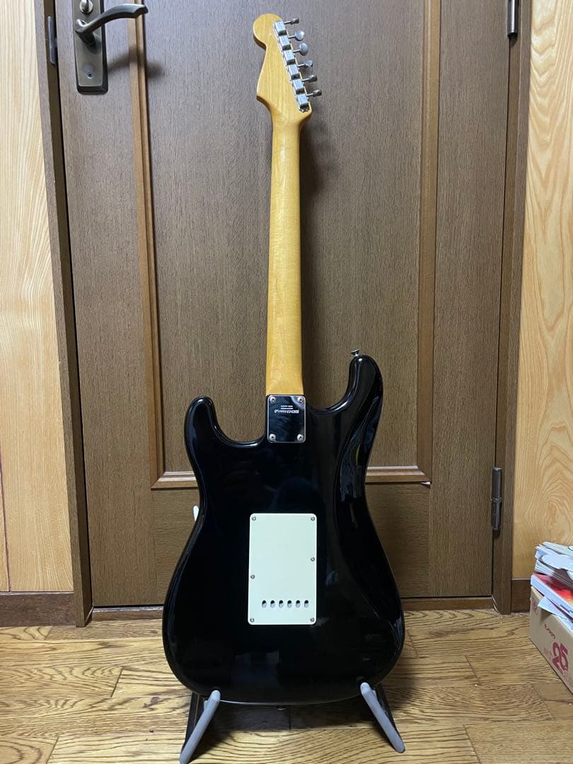 フェルナンデス　リバイバルシリーズ　RST64 ストラトキャスター　消えロゴ