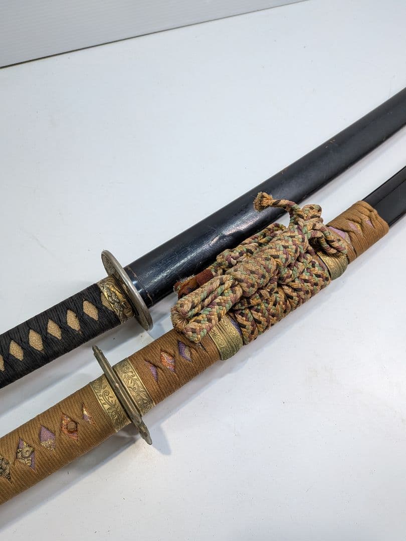 P023 ​模造刀 2本セット 鉄製 太刀 打刀 日本刀 美術刀 ディスプレイ用