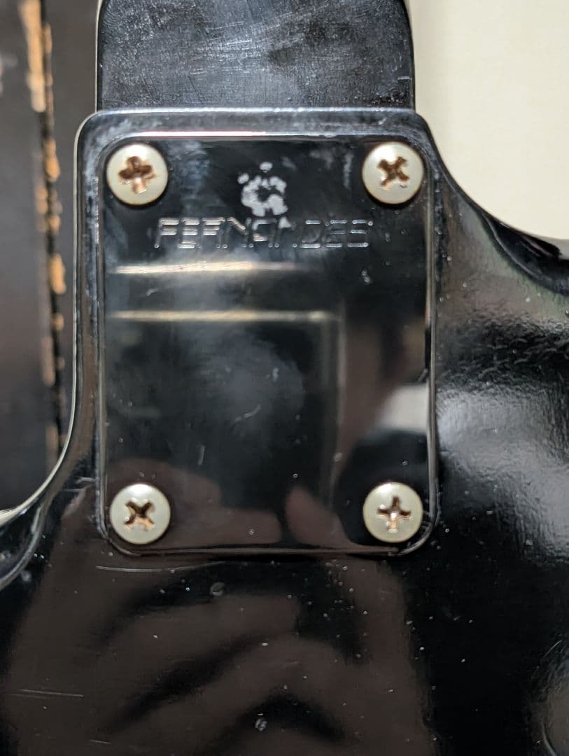 エレキギター ブラック ストラトキャスタータイプ