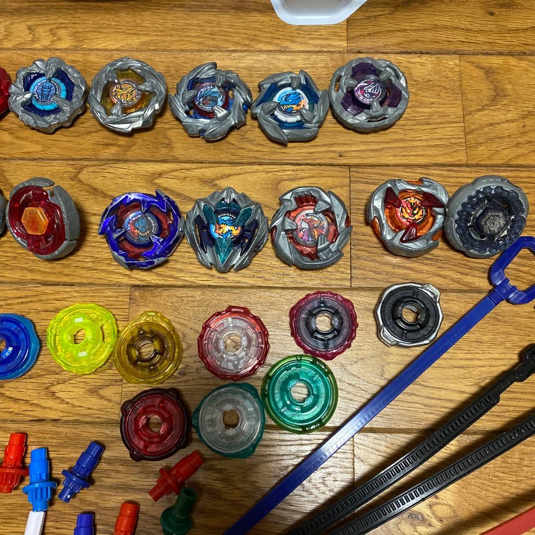 ベイブレード セット ベイスタジアム付き　すぐに対戦して遊べます！年始に値下開始