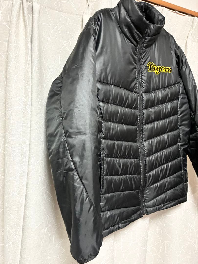 【美品】ミズノ 阪神タイガース ジャケット Lサイズ 黒 ファンクラブ限定