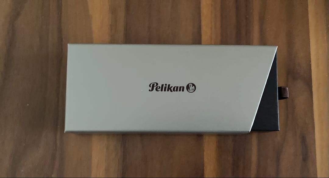 T*U様 Pelikan ボールペン 黒 メタル ペリカン 不朽の名作