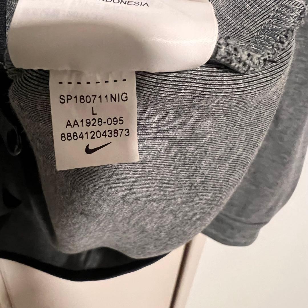 NIKE ナイキ テックフリース サッカー プレミアリーグ チェルシー パーカー