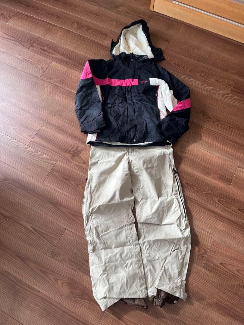 Roxy スノーボードウェア レディース　上下セット