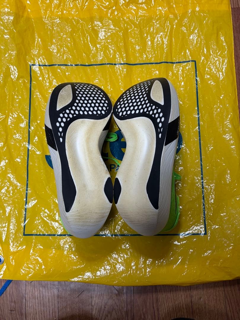 ASICS メタスピードレイ　23.5cm