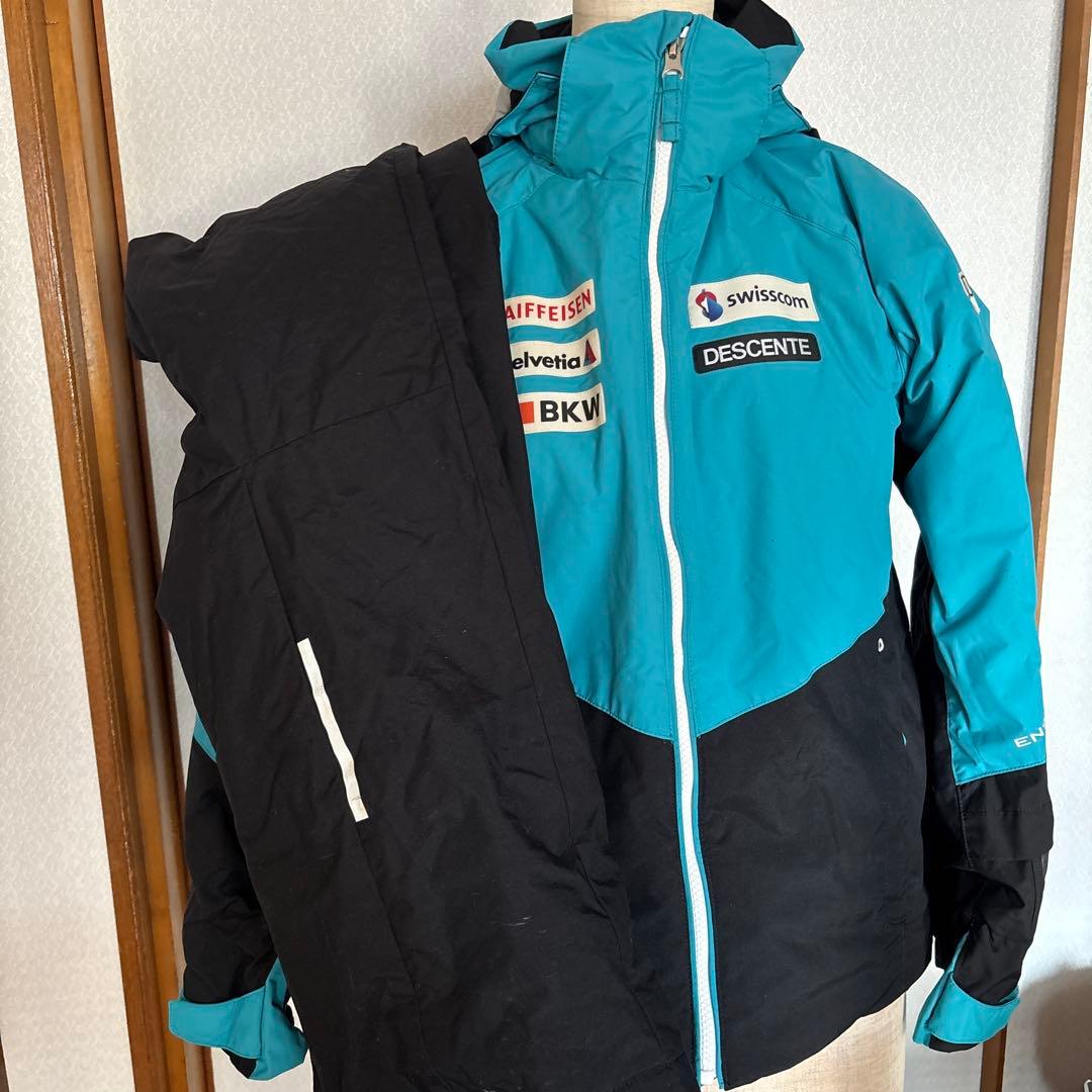 （専用）DESCENTE スキーウェア(子ども用) フード付き 青　調整可能