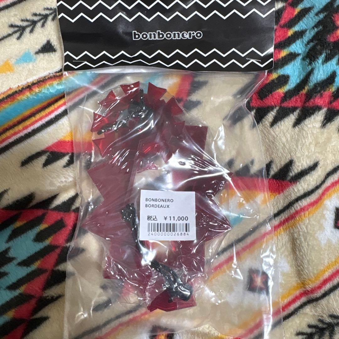 ボンボネロレッド　赤　bonbonero Bordeaux ランタンアクセサリー