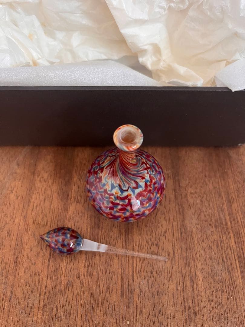 希少なアンティークパフュームボトル　香水ビン