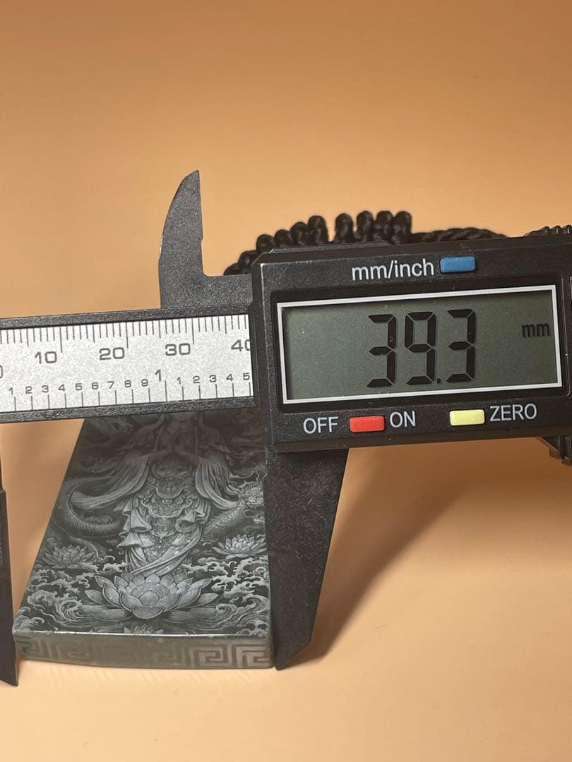 中国美術品・翡翠原石・観音盤龍・極細工3D浮彫・縁起・ペンダント・地上最強御守