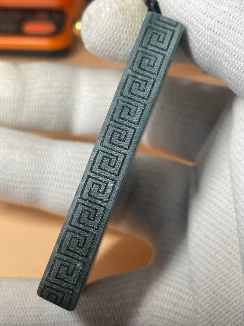 中国美術品・翡翠原石・観音盤龍・極細工3D浮彫・縁起・ペンダント・地上最強御守