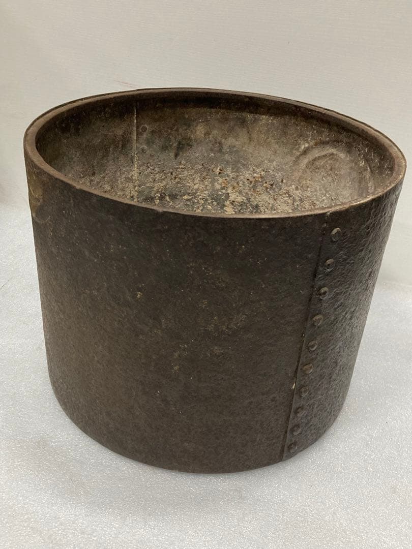 K)希少　時代物　レトロ　金塗り　火鉢　炭盆　鉄製　金属工芸　骨董品　古美術