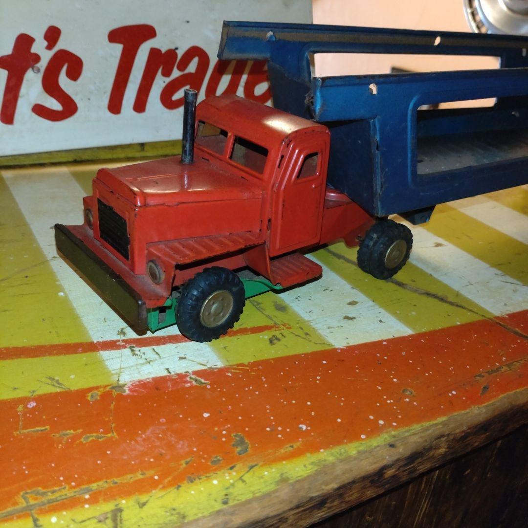 店じまいCrashtan トラックとキャリア おもちゃ