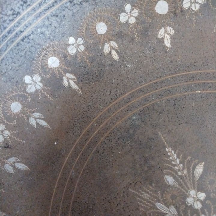 アンティークコンフォート⭐︎花模様の高脚 器⭐︎金属製⭐︎高さ約15㎝