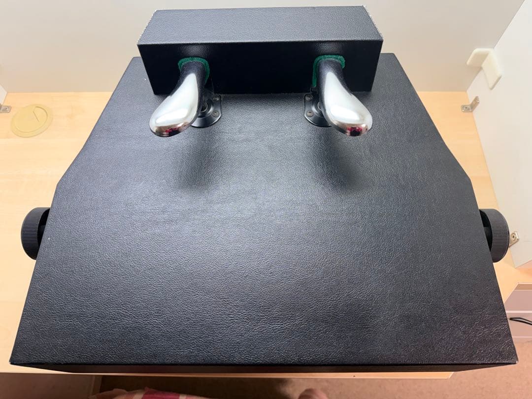 美品 ITOMASA ピアノ 補助ペダル P-33 BK 足台 補助台 ブラック