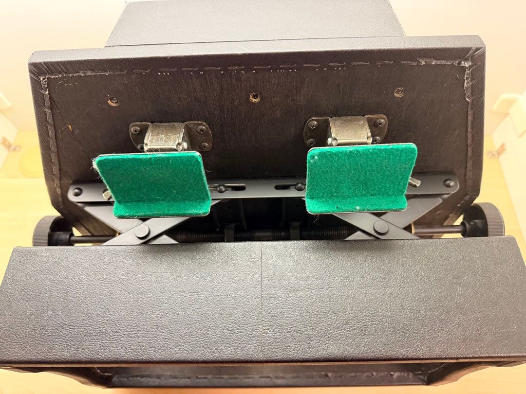 美品 ITOMASA ピアノ 補助ペダル P-33 BK 足台 補助台 ブラック