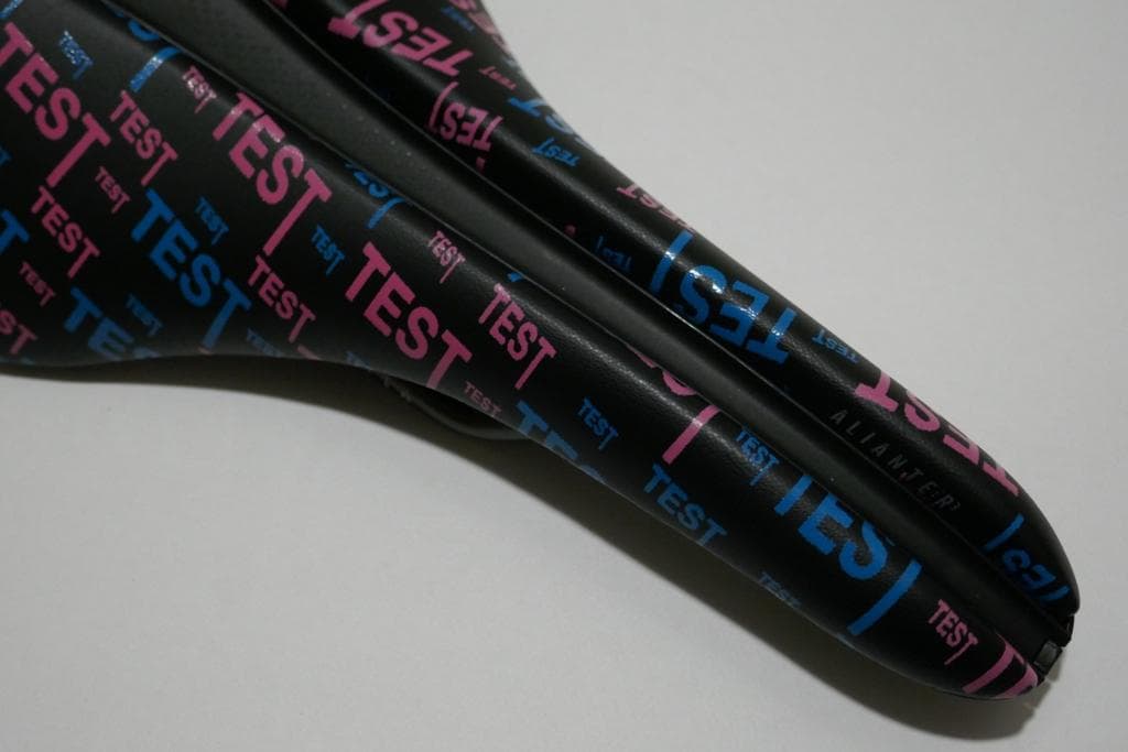 フィジーク テスト サドル ALIANTE VERSUS EVO R3　ラージ