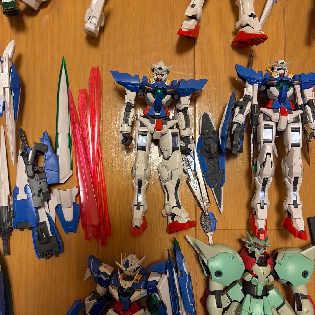 HG RG ダブルオー　ガンプラジャンク　クアンタ　エクシア　ガデッサ　フラッグ