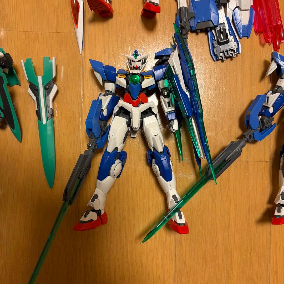 HG RG ダブルオー　ガンプラジャンク　クアンタ　エクシア　ガデッサ　フラッグ