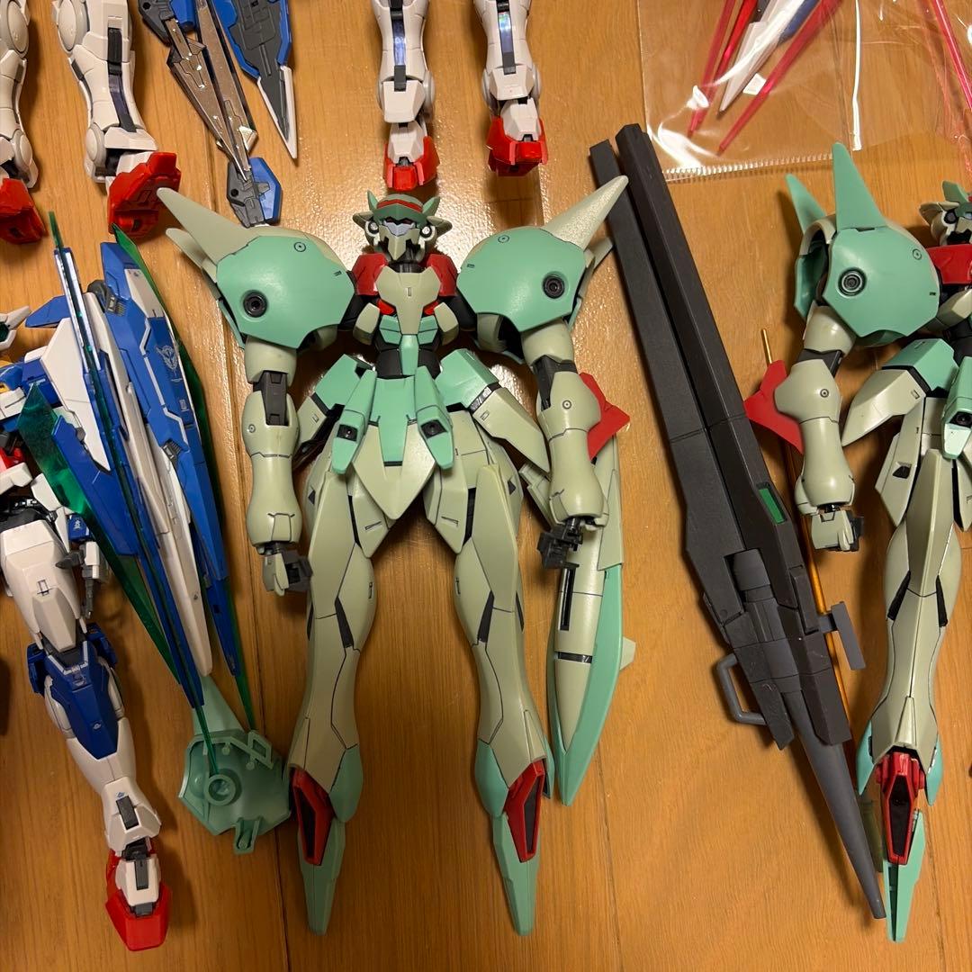 HG RG ダブルオー　ガンプラジャンク　クアンタ　エクシア　ガデッサ　フラッグ