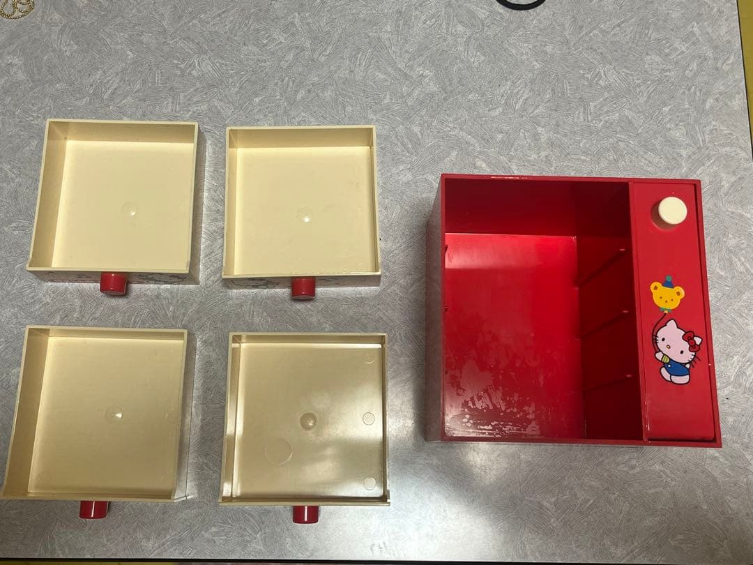 HELLO KITTY ハローキティ　 ミニチェスト レトロ