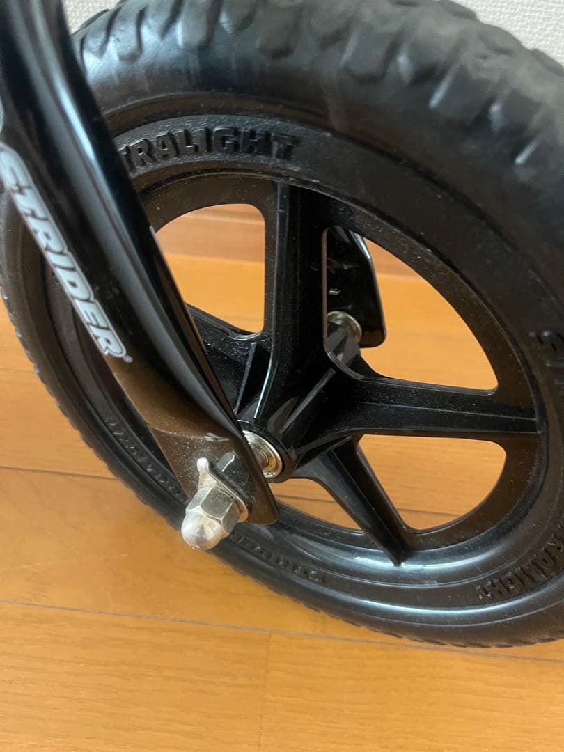 ストライダー スポーツモデル 12インチ ブラック 【日本正規品】美品