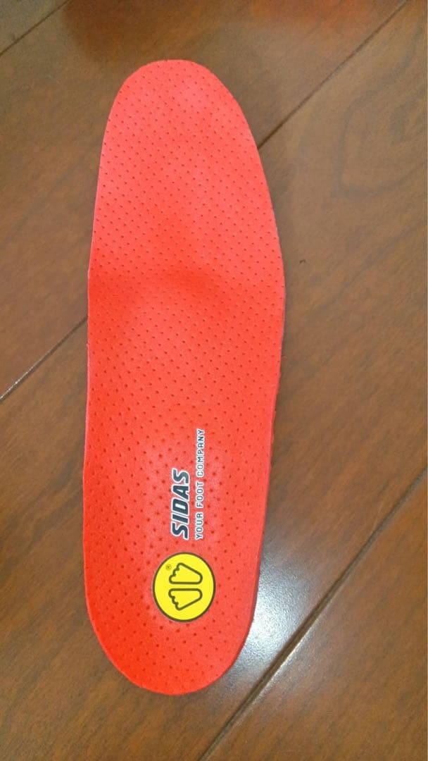 アトミックブーツ、シダスのインソール付属