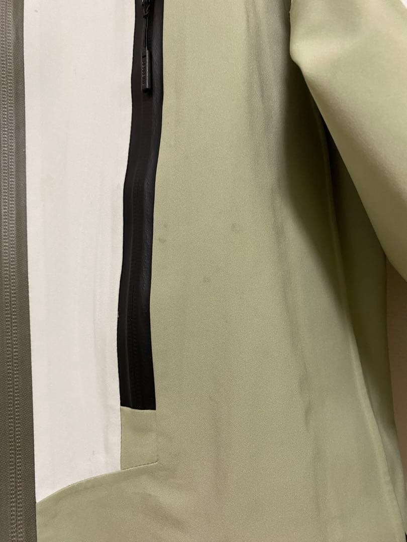 2024デサントスキーウェア　上下セット　アルペンスキー　基礎スキー