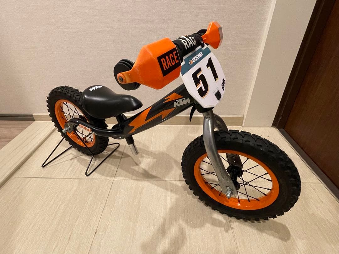 KTM　トレーニングバイク　2019年式　キックバイクスタンド付属　状態綺麗です
