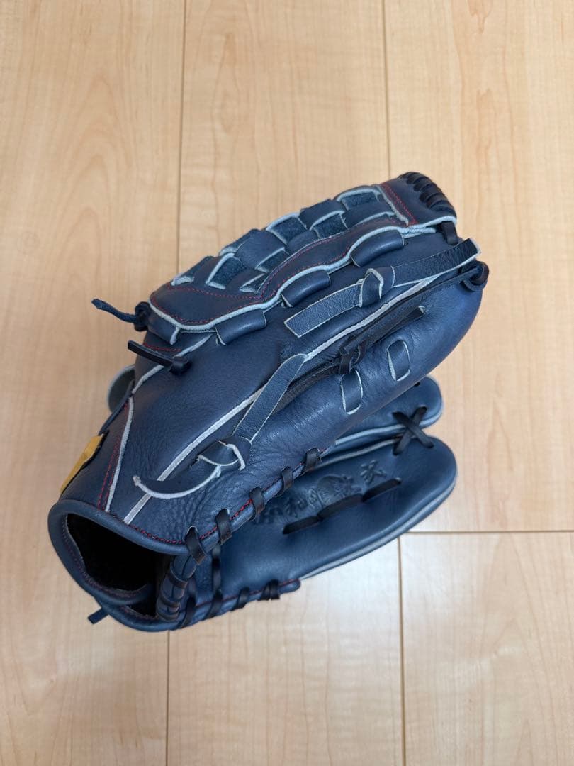 ハタケヤマ　一般軟式和牛（2022年）グラブ　投手用