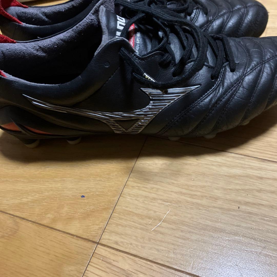 ミズノモレリアネオ4ブラック