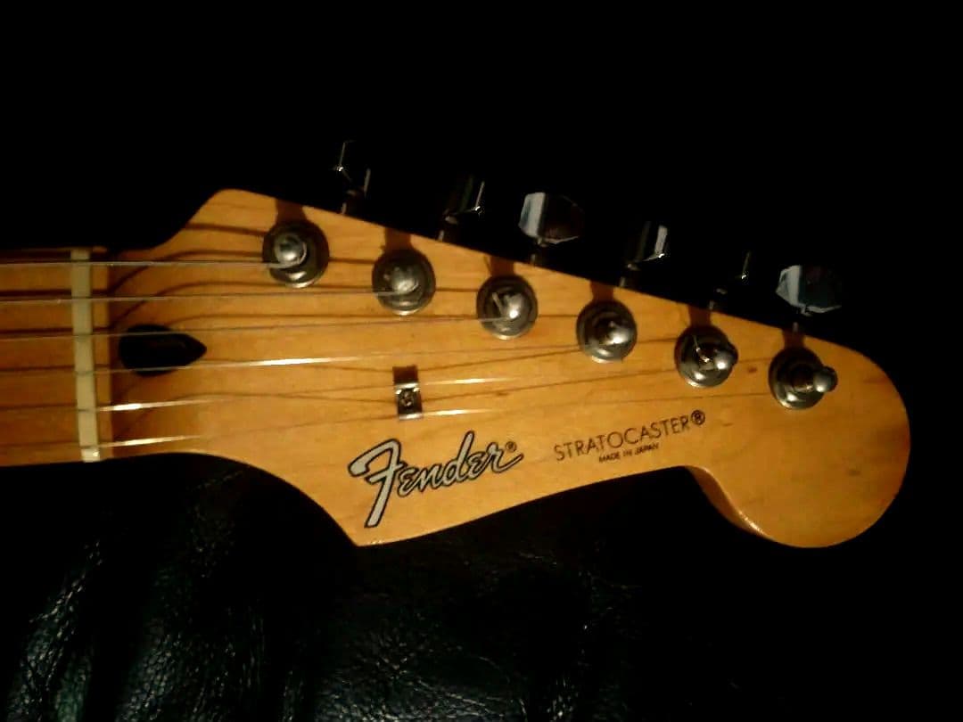 ギター Fender Japan ST-STD