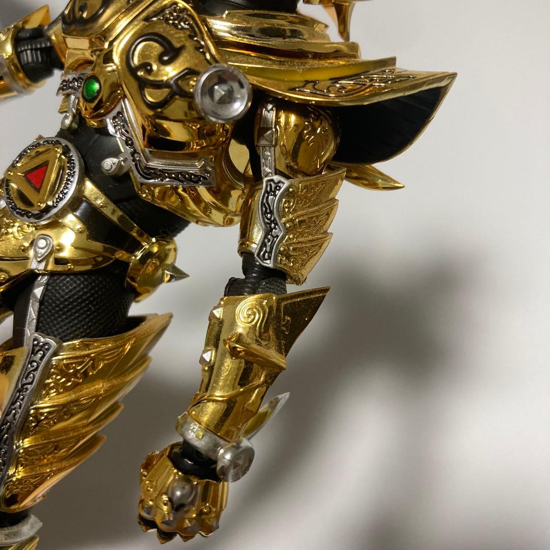 S.H.Figuarts (真骨彫製法) 牙狼 黄金騎士ガロ(冴島鋼牙)