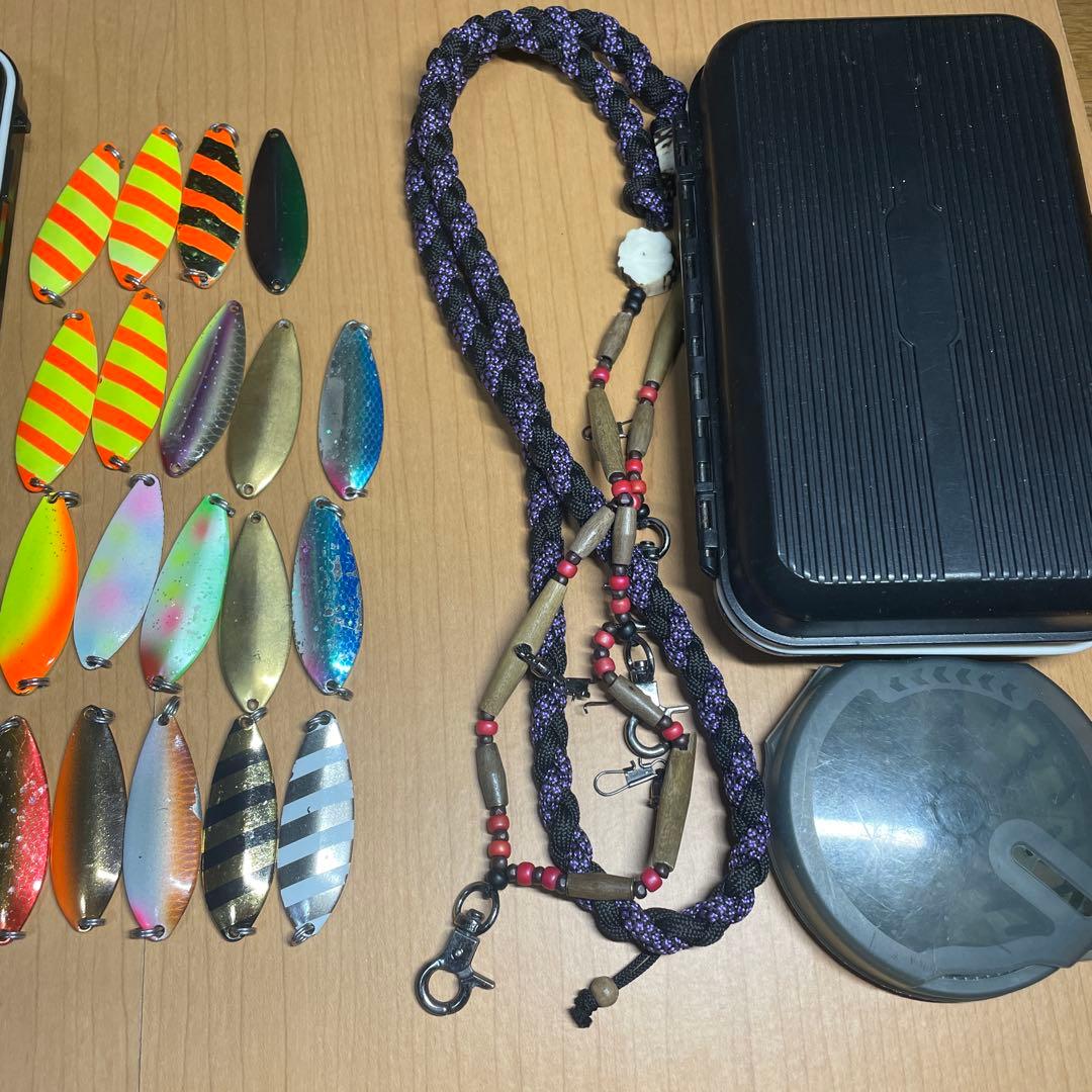 シーレーベル　レイクトラウトルアーBOXおまけ有り　アドロワグラマー