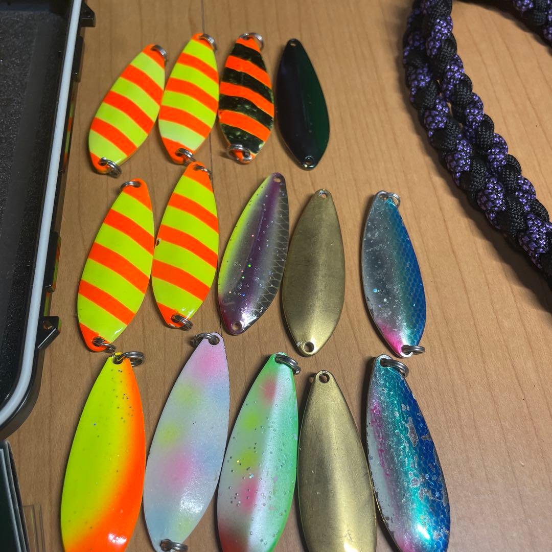 シーレーベル　レイクトラウトルアーBOXおまけ有り　アドロワグラマー