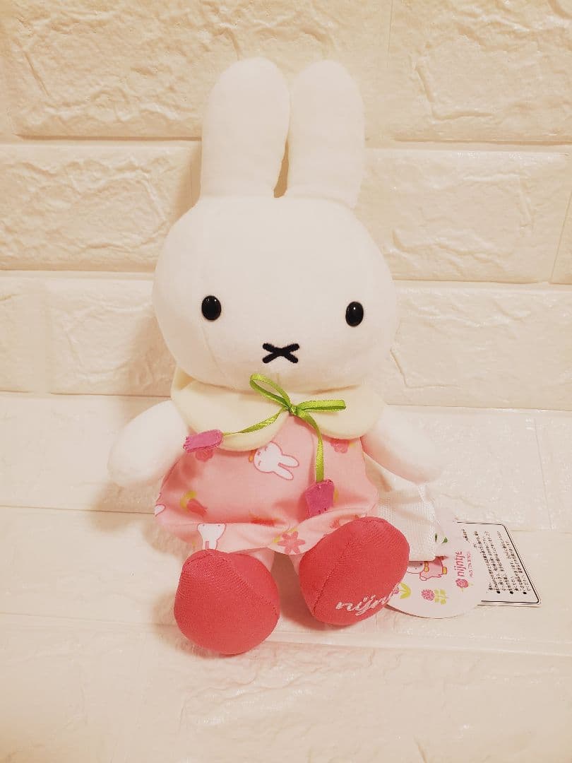 【新品】フラワーナインチェ　ぬいぐるみ　ハウステンボス限定ミッフィー